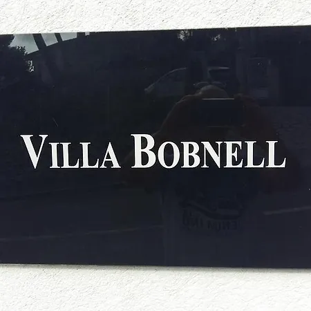 Bobnell Cassis