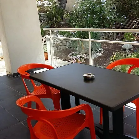 Bobnell Apartment Cassis